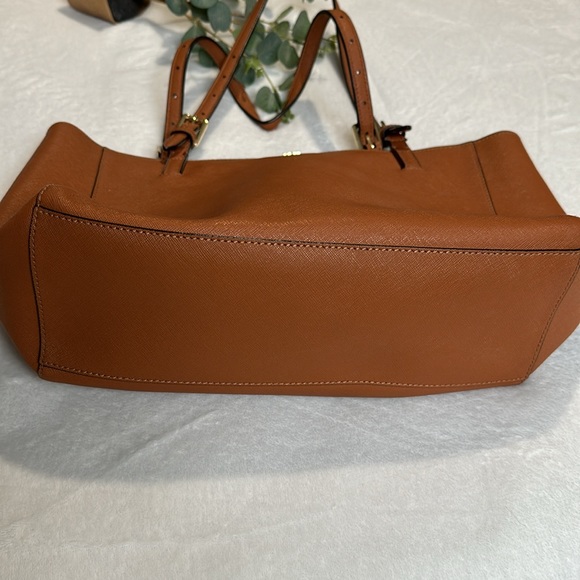 Tory Burch Purse - Picture 5 of 6